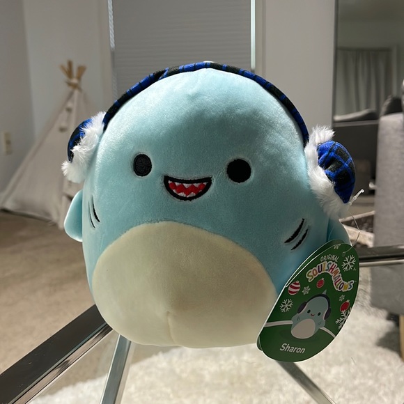 Sharon Shark Squishmallow - Picture 2 of 4